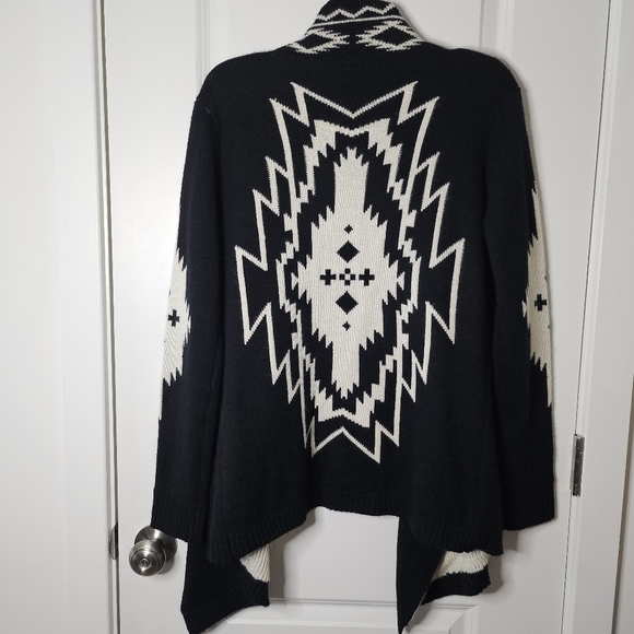 Aztec Southwestern Open Front Cardigan Waterfall Drape Cozy Knit Large/X-Large - Picture 5 of 16